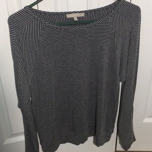 Black and Grey stripe long sleeve lose top
